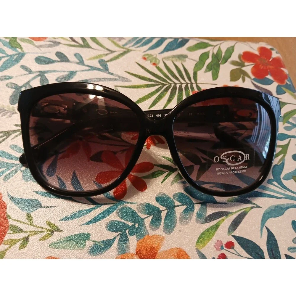 Oscar De La Renta 01322WM Sunglasses Black 57-15-145